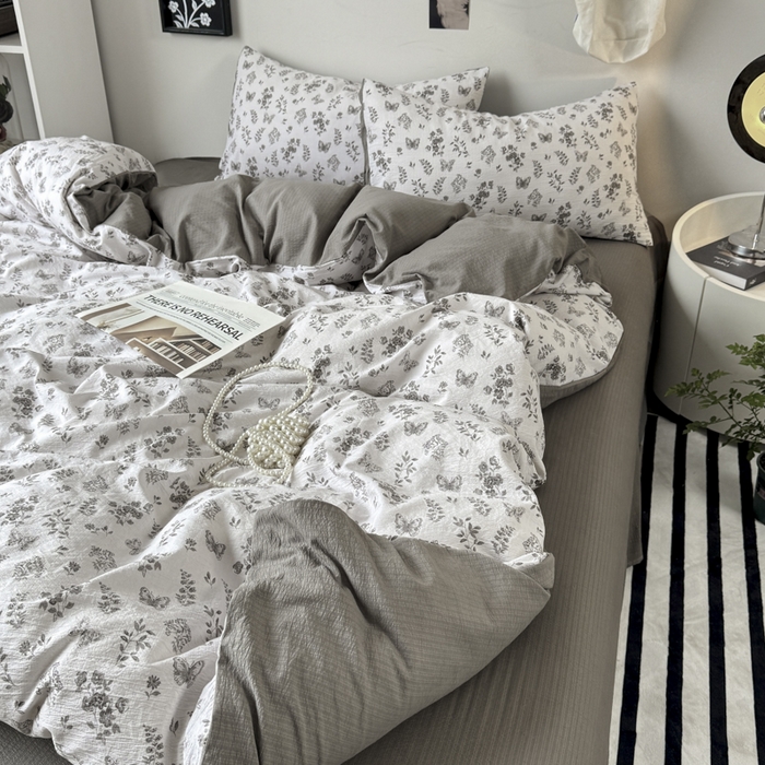 91家纺网 家纺一手货源 找家纺 雅阁尔家纺 2026新款复古美拉德风泡芙棉双层纱床单床笠款水洗棉四件套学生宿舍三件套单被套 素蝶吟