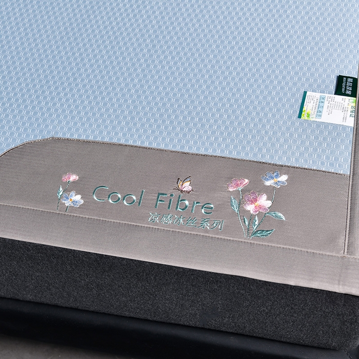 91家纺网 家纺一手货源 找家纺 小牛席业 【正宗凉感】2023新款小冰块-凉感冰丝席凉席藤席竹席乳胶席 小冰块-凉感冰丝席（蓝色）