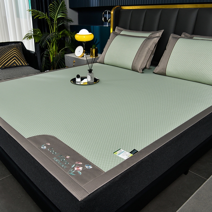 91家纺网 家纺一手货源 找家纺 小牛席业 【正宗凉感】2023新款小冰块-凉感冰丝席凉席藤席竹席乳胶席 小冰块-凉感冰丝席（绿色）