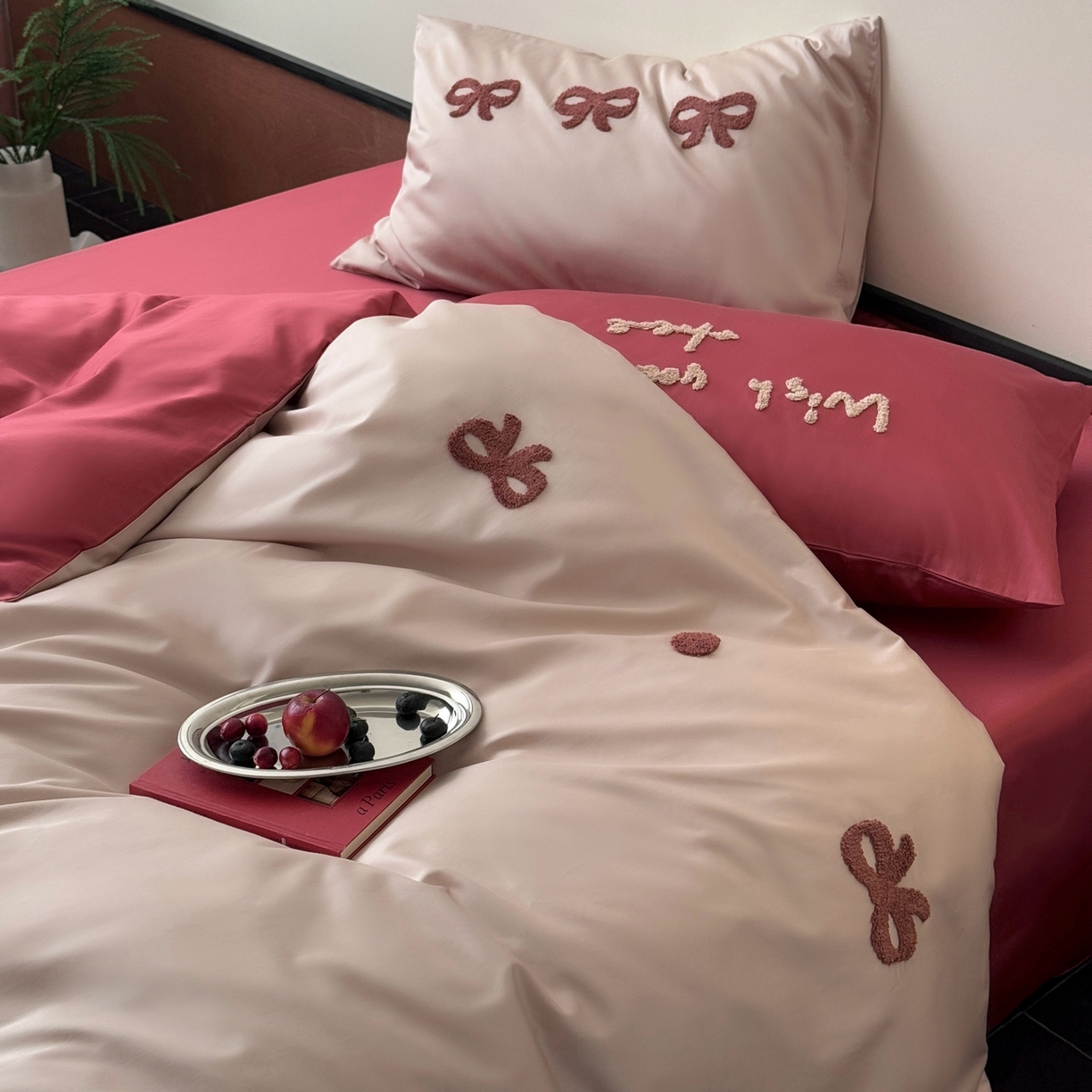 91家纺网 家纺一手货源 找家纺 （总）鹿班家居 2026春夏新款100S长绒棉纯棉毛巾绣四件套-绯红情书系列（标准会员-20元）