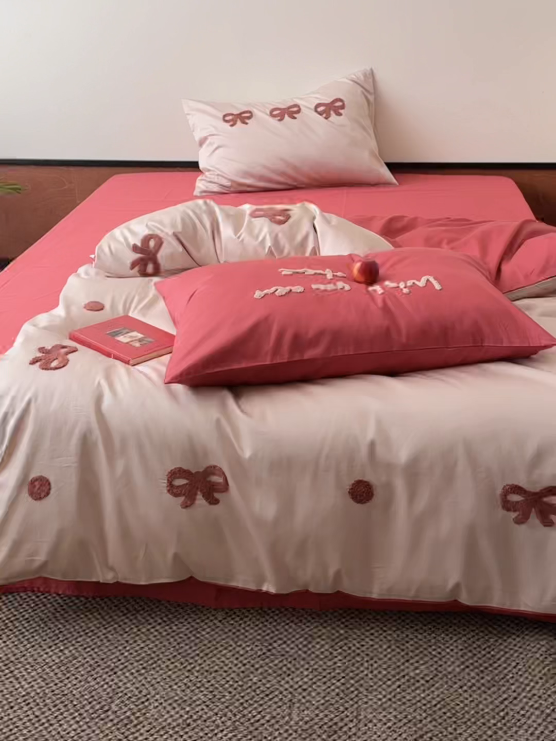 91家纺网 家纺一手货源 找家纺 （总）鹿班家居 2026春夏新款100S长绒棉纯棉毛巾绣四件套-绯红情书系列（标准会员-20元）