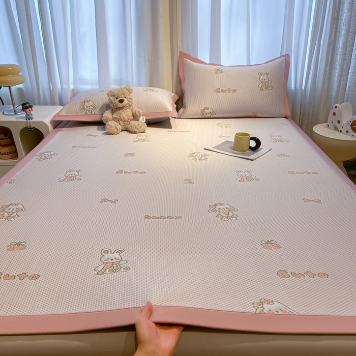 91家纺网 家纺一手货源 找家纺 （总）凯罗 2026新款卡通实拍小红书爆款凉豆豆绣花床席可水洗床席席子