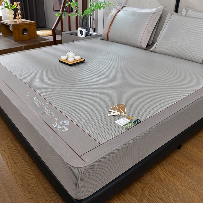 91家纺网 家纺一手货源 找家纺 小牛席业 2026新款加厚款-绣球草本清凉冰藤席系列（床笠款）清凉席凉席藤席冰藤席冰丝席草席竹席乳胶席凉感豆豆 加厚款-绣球草本清凉席（床笠款）银灰