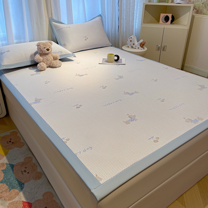 91家纺网 家纺一手货源 找家纺 凯罗 2026新款卡通实拍小红书爆款凉豆豆绣花床席可水洗床席席子 小萌狗