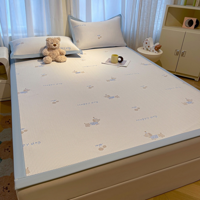 91家纺网 家纺一手货源 找家纺 凯罗 2026新款卡通实拍小红书爆款凉豆豆绣花床席可水洗床席席子 小萌狗