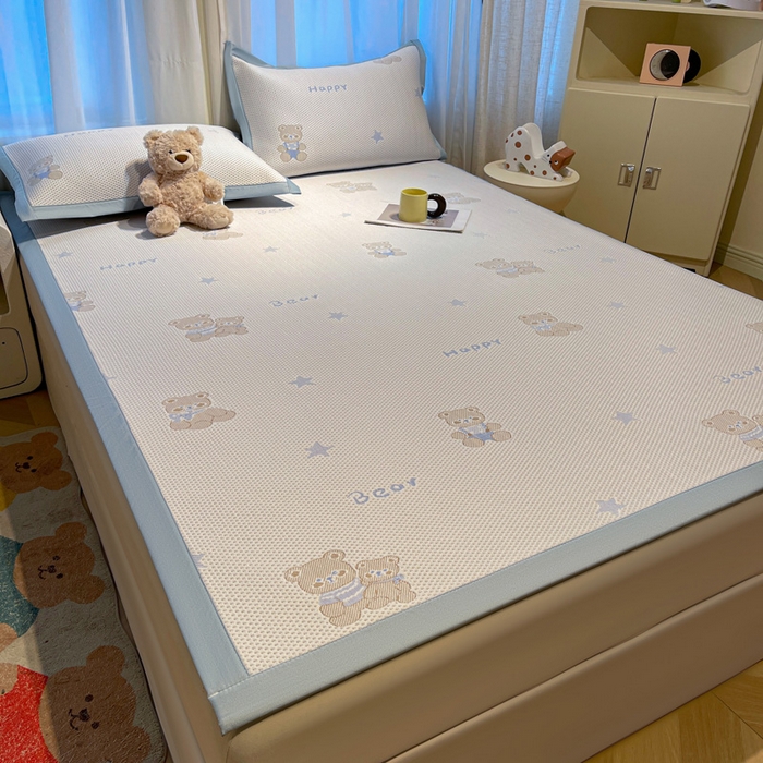 91家纺网 家纺一手货源 找家纺 凯罗 2026新款卡通实拍小红书爆款凉豆豆绣花床席可水洗床席席子 布丁萌萌熊