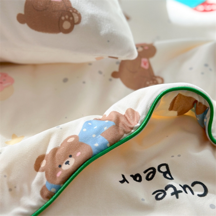 91家纺网 家纺一手货源 找家纺 暖生活 2026新款牛奶针织小清新大豆夏被 苹果小熊