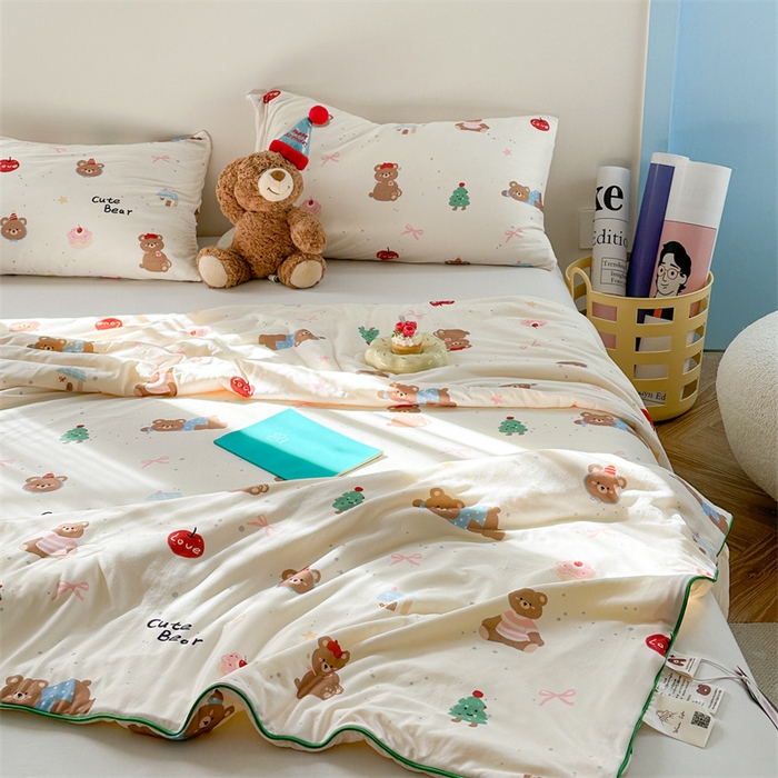 91家纺网 家纺一手货源 找家纺 暖生活 2026新款牛奶针织小清新大豆夏被 苹果小熊