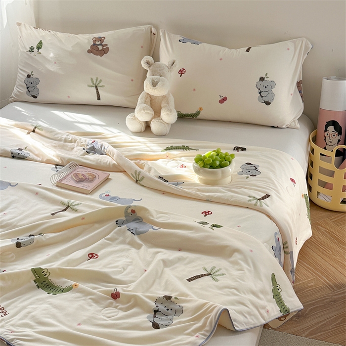 91家纺网 家纺一手货源 找家纺 暖生活 2026新款牛奶针织小清新大豆夏被 森林宝贝