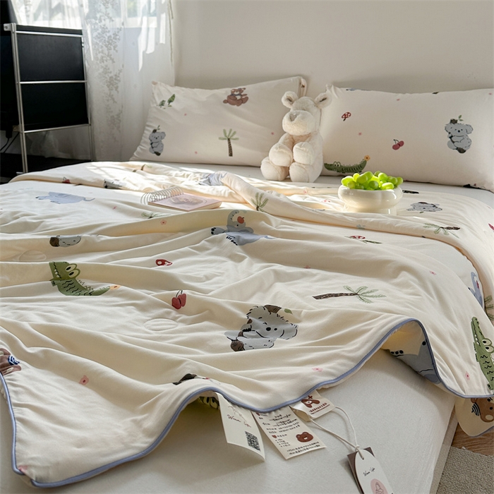 91家纺网 家纺一手货源 找家纺 暖生活 2026新款牛奶针织小清新大豆夏被 森林宝贝