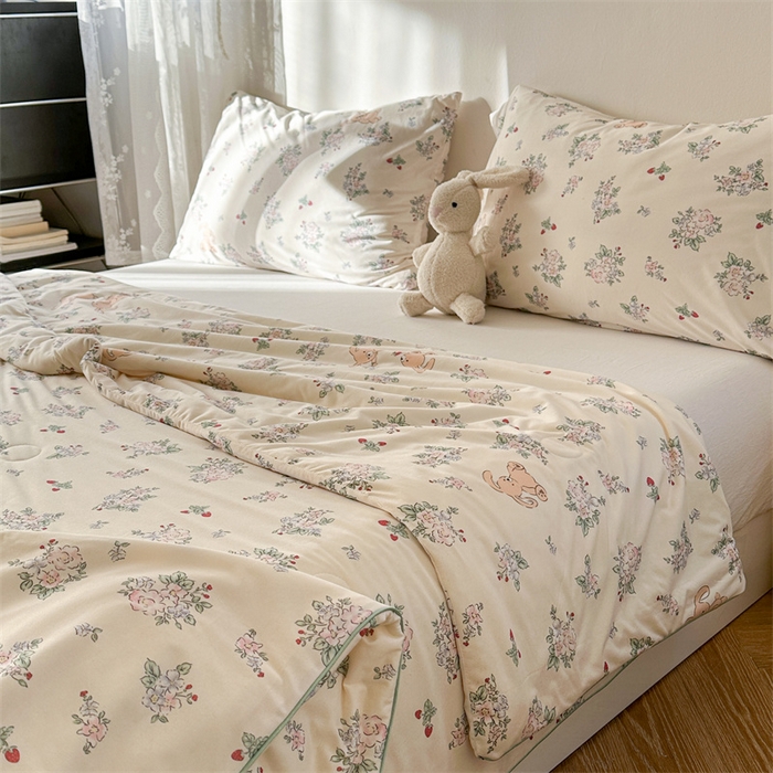 91家纺网 家纺一手货源 找家纺 暖生活 2026新款牛奶针织小清新大豆夏被 树莓兔