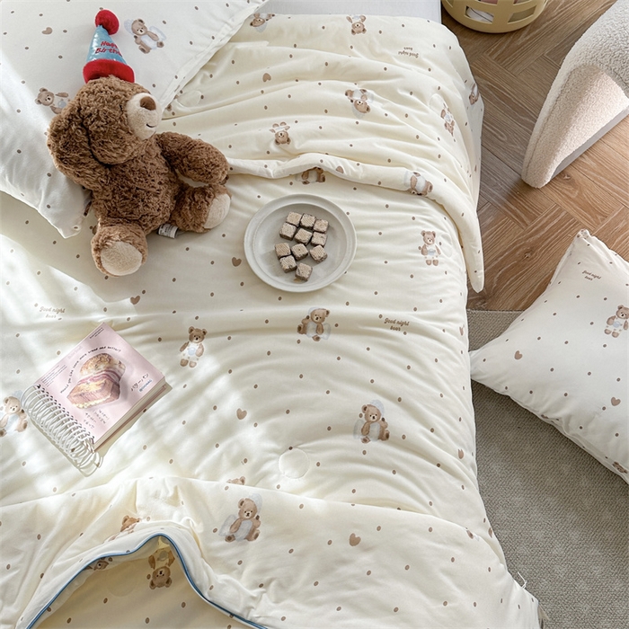 91家纺网 家纺一手货源 找家纺 暖生活 2026新款牛奶针织小清新大豆夏被 晚安熊