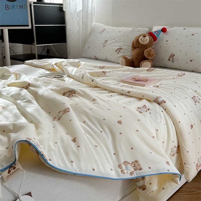 91家纺网 家纺一手货源 找家纺 暖生活 2026新款牛奶针织小清新大豆夏被 晚安熊