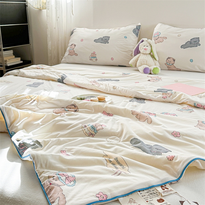 91家纺网 家纺一手货源 找家纺 暖生活 2026新款牛奶针织小清新大豆夏被 小奶猫