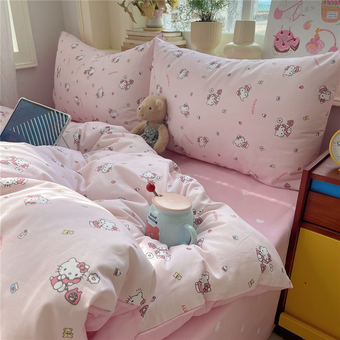 91家纺网 家纺一手货源 找家纺 桃子家居 2026新款A类三丽鸥正版授权卡通数码印花混搭纯棉印花系列四件套 棉三丽鸥-甜梦kt