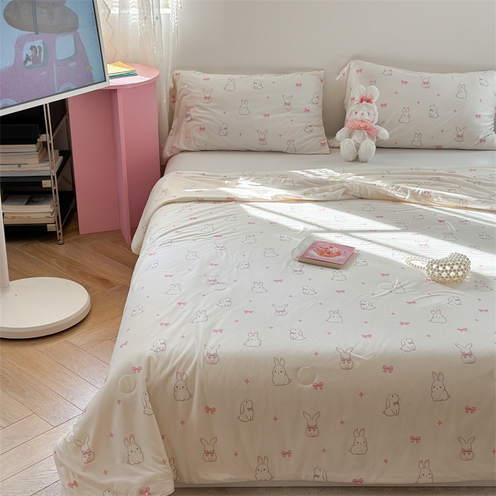 91家纺网 家纺一手货源 找家纺 暖生活 2026新款牛奶针织小清新大豆夏被 小兔兔