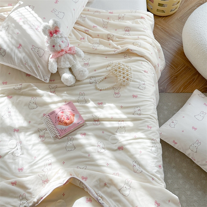 91家纺网 家纺一手货源 找家纺 暖生活 2026新款牛奶针织小清新大豆夏被 小兔兔