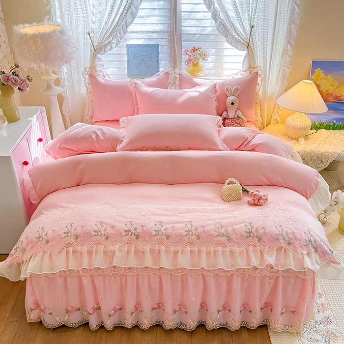 91家纺网 家纺一手货源 找家纺 （总）苏米娜 2026春夏超柔水洗棉床裙款四件套-唯爱系列