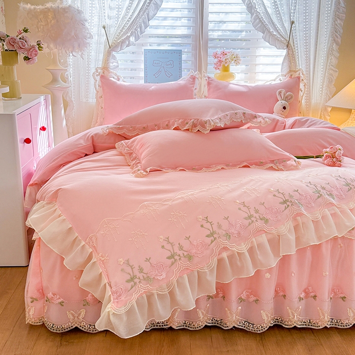 91家纺网 家纺一手货源 找家纺 （总）苏米娜 2026春夏超柔水洗棉床裙款四件套-唯爱系列