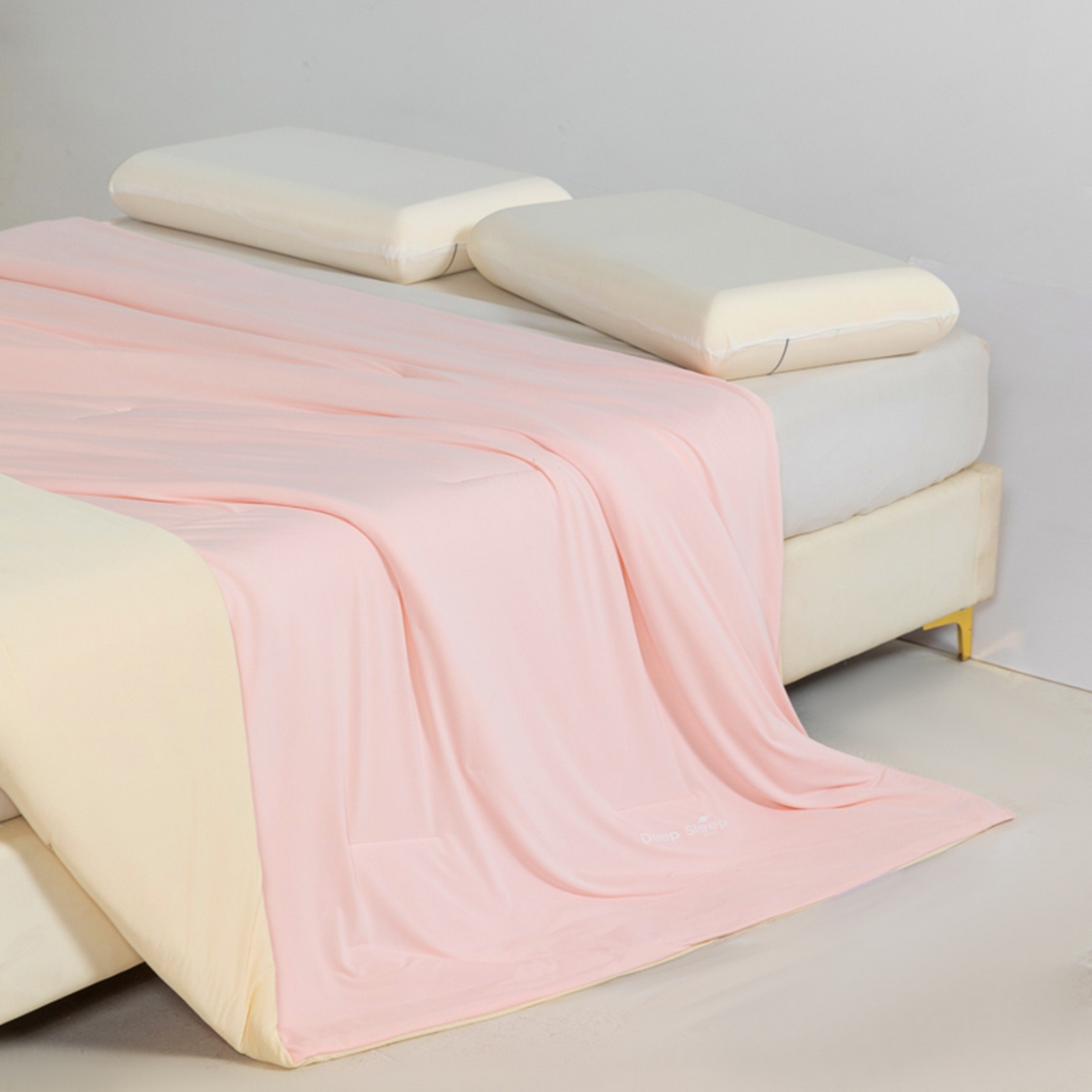 91家纺网 家纺一手货源 找家纺 （总）鹿辉家居（原吉欧力） 2026新款凉感丝深睡夏被被子被芯