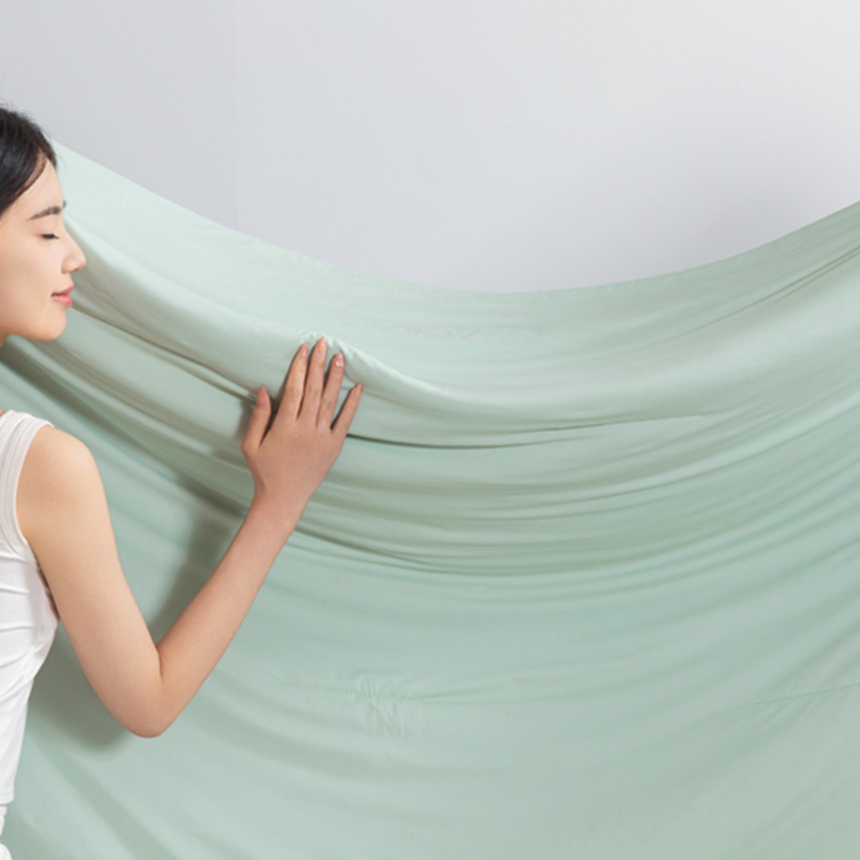 91家纺网 家纺一手货源 找家纺 鹿辉家居（原吉欧力） 2026新款凉感丝深睡夏被被子被芯 淡翠绿