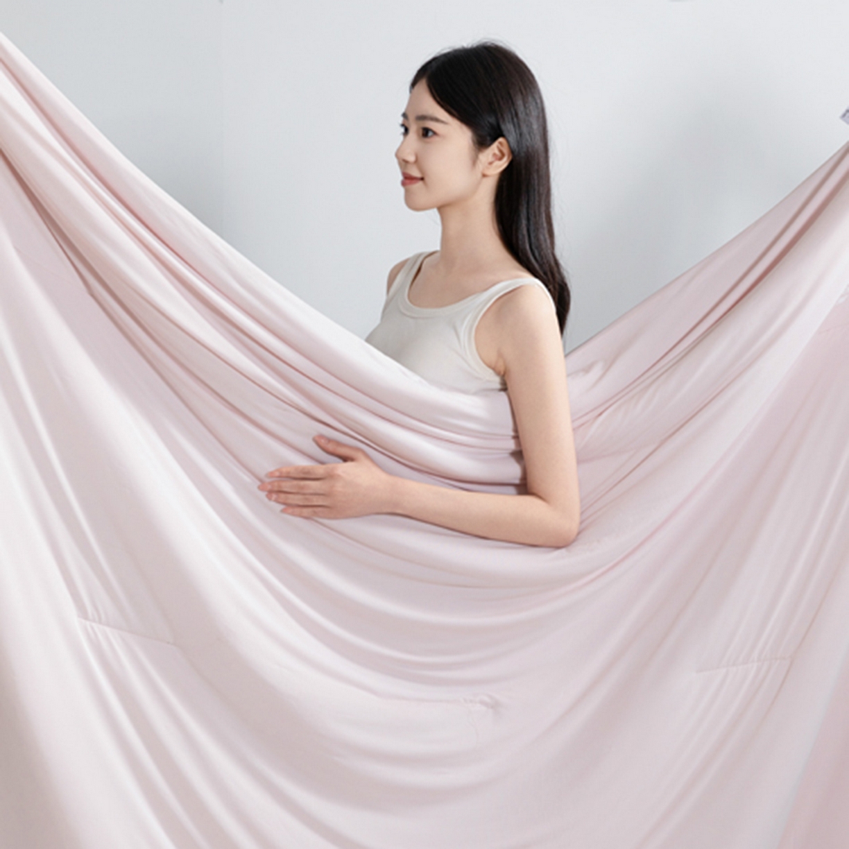 91家纺网 家纺一手货源 找家纺 鹿辉家居（原吉欧力） 2026新款凉感丝深睡夏被被子被芯 菊雾粉