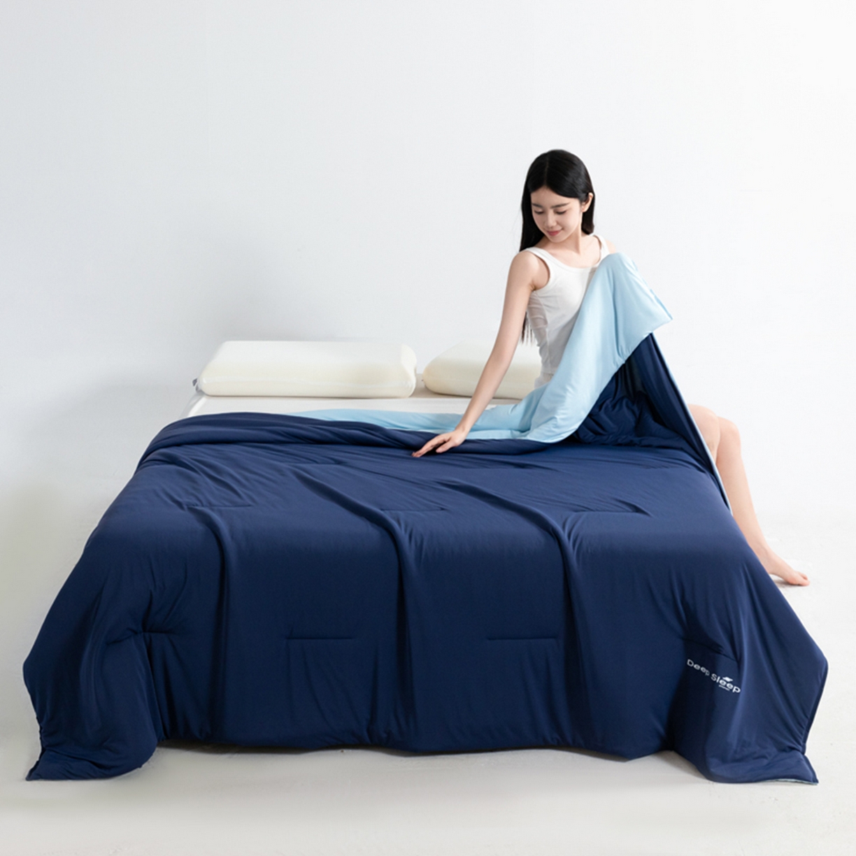 91家纺网 家纺一手货源 找家纺 鹿辉家居（原吉欧力） 2026新款凉感丝深睡夏被被子被芯 深睡蓝