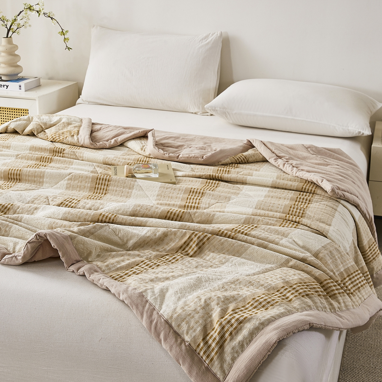 91家纺网 家纺一手货源 找家纺 心悦家纺 2026新款日式A类水洗色织提花大豆纤维被子被芯 织雅-驼色