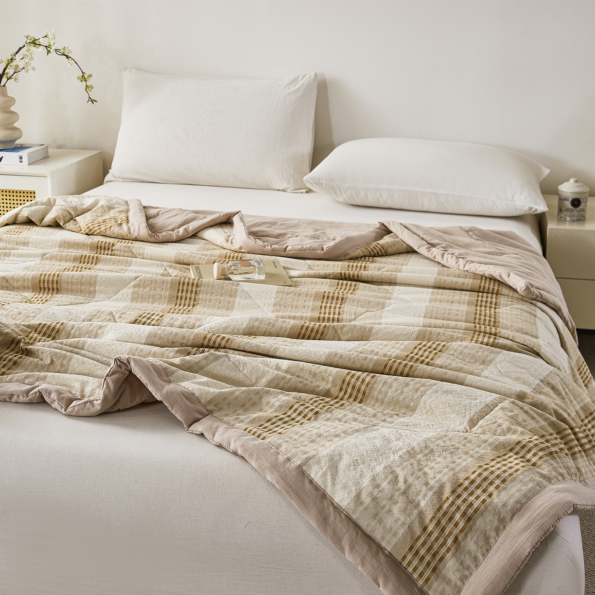 91家纺网 家纺一手货源 找家纺 心悦家纺 2026新款日式A类水洗色织提花大豆纤维被子被芯 织雅-驼色