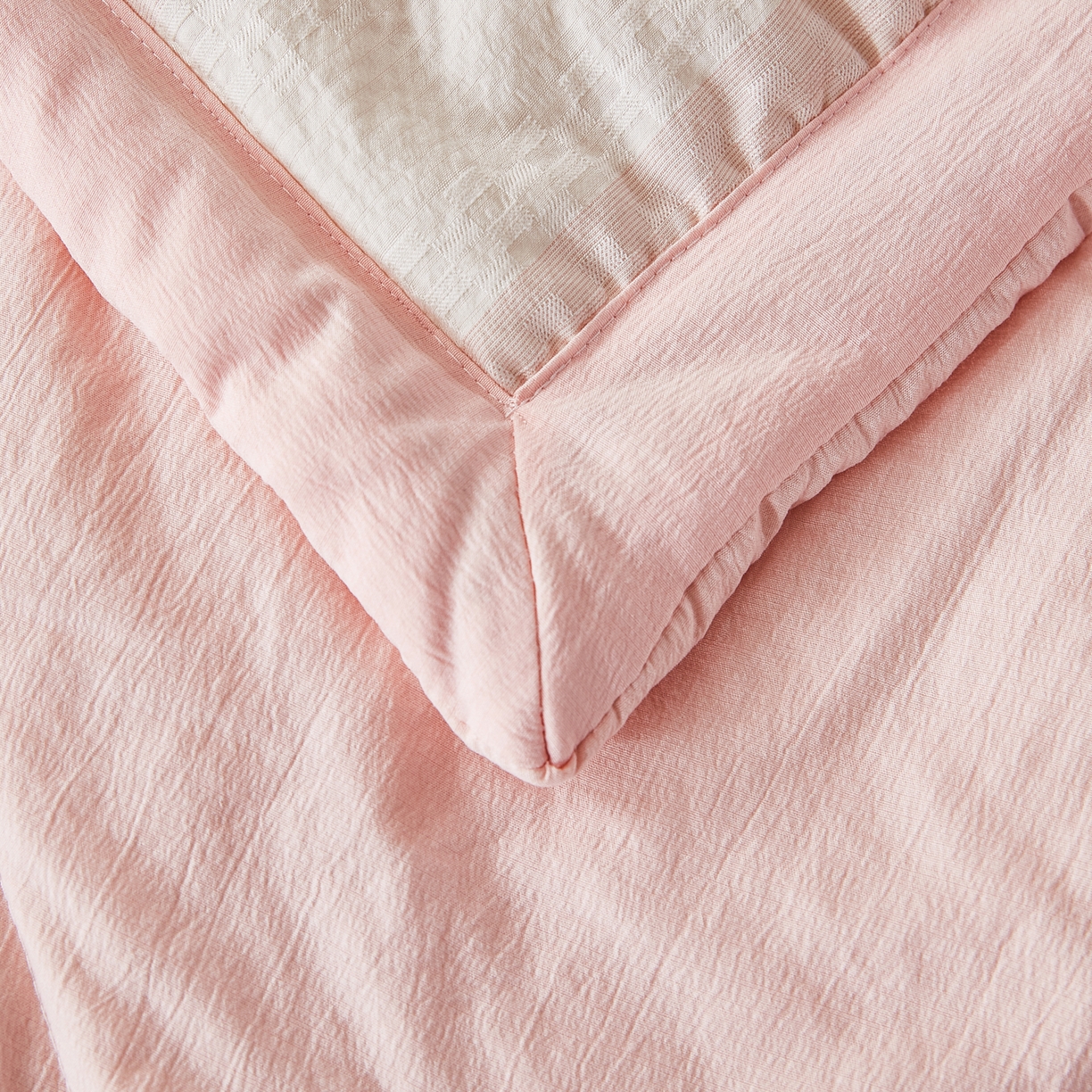 91家纺网 家纺一手货源 找家纺 心悦家纺 2026新款日式A类水洗色织提花大豆纤维被子被芯 织雅-粉色