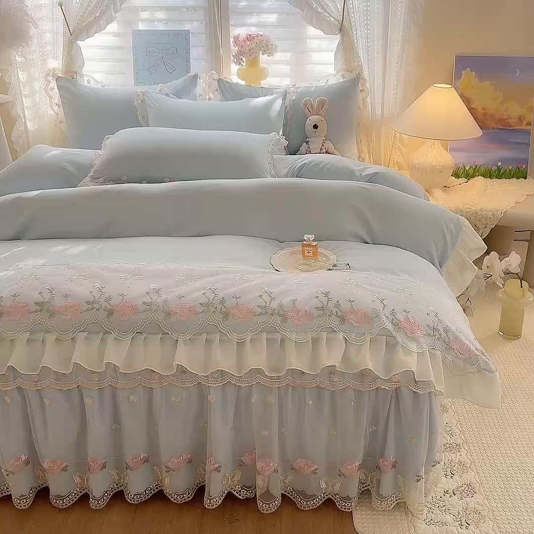 91家纺网 家纺一手货源 找家纺 苏米娜 2026春夏超柔水洗棉床裙款四件套-唯爱系列 唯爱-梦幻蓝