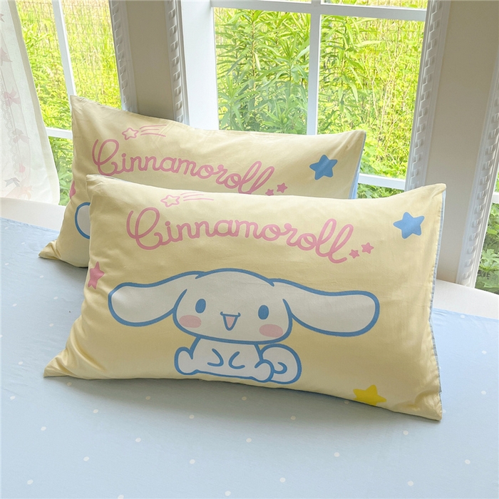 91家纺网 家纺一手货源 找家纺 桃子家居 2026新款A类三丽鸥正版授权卡通数码印花混搭纯棉印花系列四件套 棉三丽鸥-混搭点点玉桂狗蓝