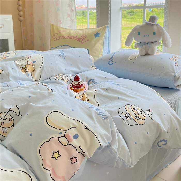 91家纺网 家纺一手货源 找家纺 桃子家居 2026新款A类三丽鸥正版授权卡通数码印花混搭纯棉印花系列四件套 棉三丽鸥-混搭点点玉桂狗蓝