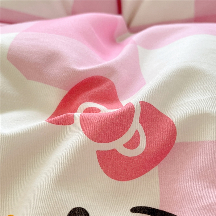 91家纺网 家纺一手货源 找家纺 桃子家居 2026新款A类三丽鸥正版授权卡通数码印花混搭纯棉印花系列四件套 棉三丽鸥-混搭告白kt猫