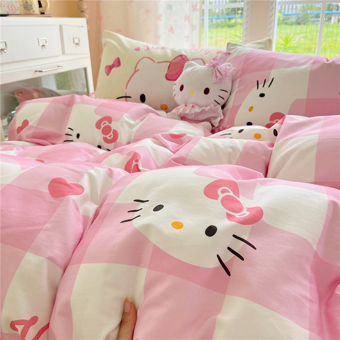 91家纺网 家纺一手货源 找家纺 桃子家居 2026新款A类三丽鸥正版授权卡通数码印花混搭纯棉印花系列四件套 棉三丽鸥-混搭告白kt猫