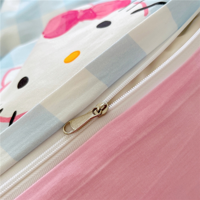 91家纺网 家纺一手货源 找家纺 桃子家居 2026新款A类三丽鸥正版授权卡通数码印花混搭纯棉印花系列四件套 棉三丽鸥-混搭乖巧kitty