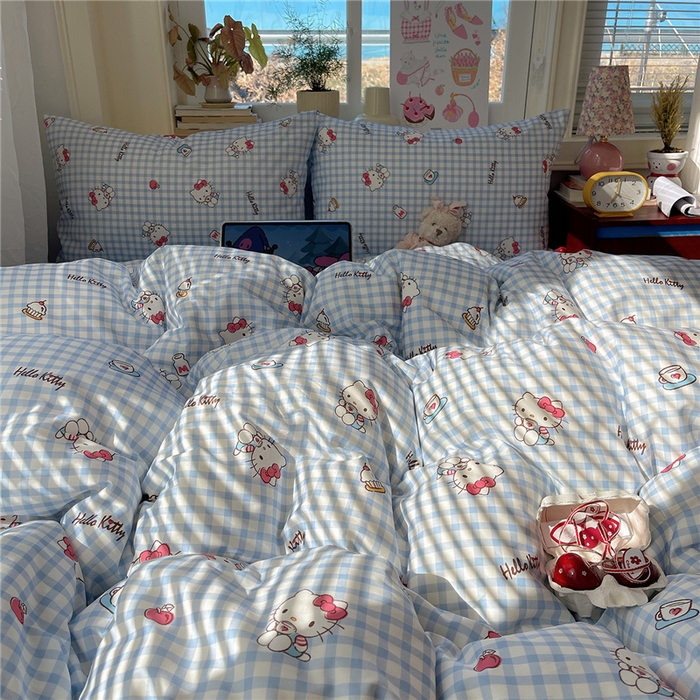 91家纺网 家纺一手货源 找家纺 桃子家居 2026新款A类三丽鸥正版授权卡通数码印花混搭纯棉印花系列四件套 棉三丽鸥-蓝格甜心kt