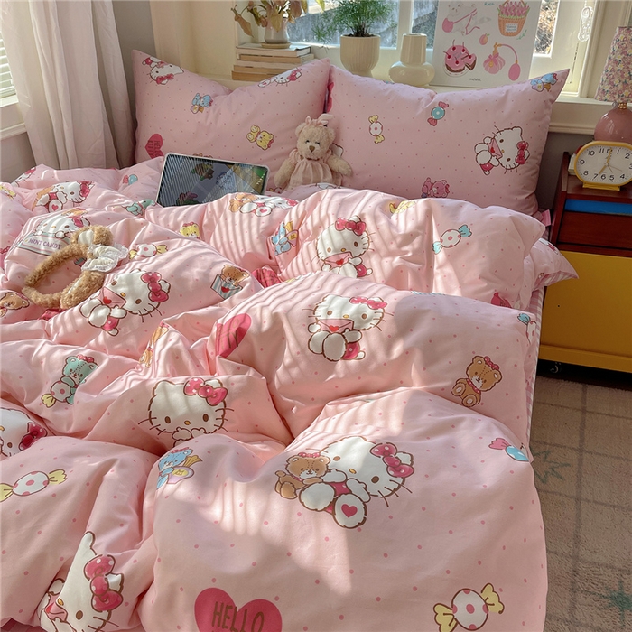 91家纺网 家纺一手货源 找家纺 桃子家居 2026新款A类三丽鸥正版授权卡通数码印花混搭纯棉印花系列四件套 棉三丽鸥-美好小熊kt