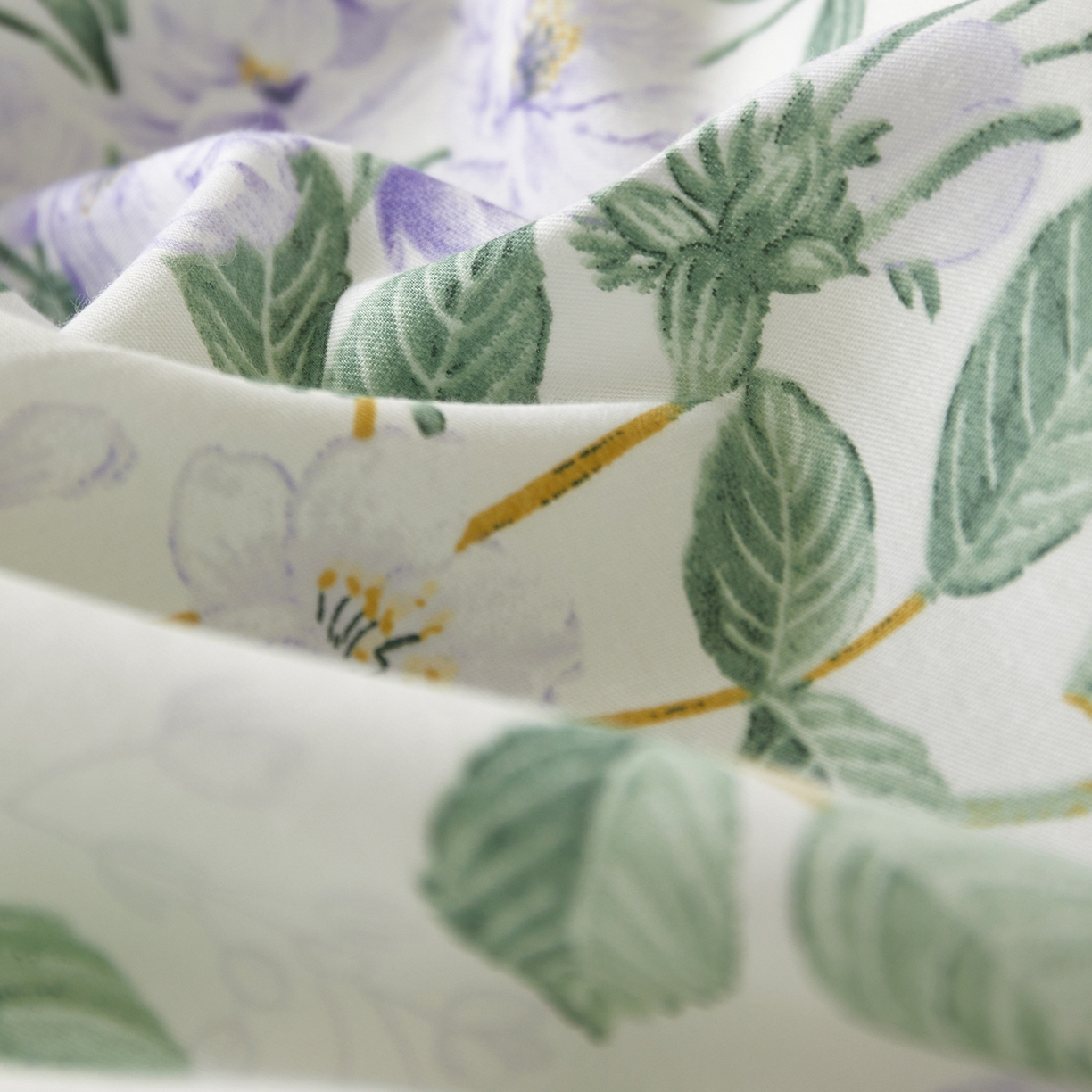 91家纺网 家纺一手货源 找家纺 绫韵家纺 2026春夏新款13372全棉ins小碎花纯棉田园风床单床笠四件套系绳蝴蝶结系列 丹恒