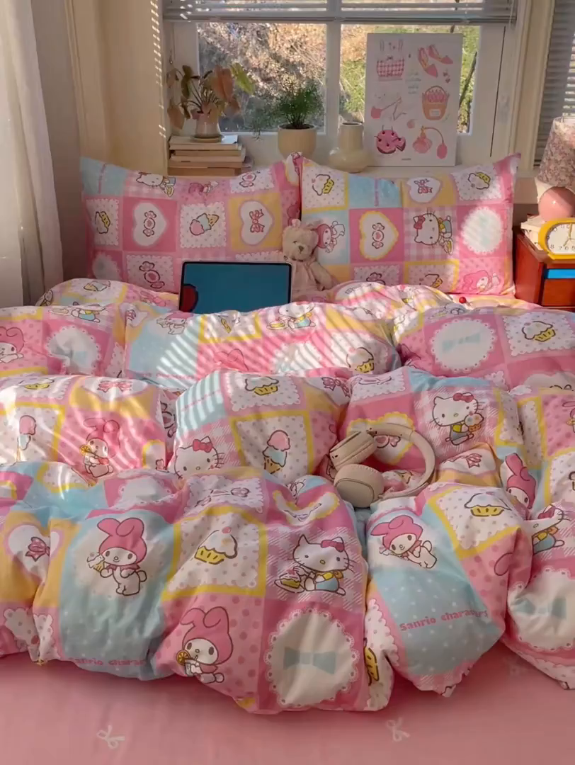 91家纺网 家纺一手货源 找家纺 桃子家居 2026新款A类三丽鸥正版授权卡通数码印花混搭纯棉印花系列四件套 棉三丽鸥-甜美日记