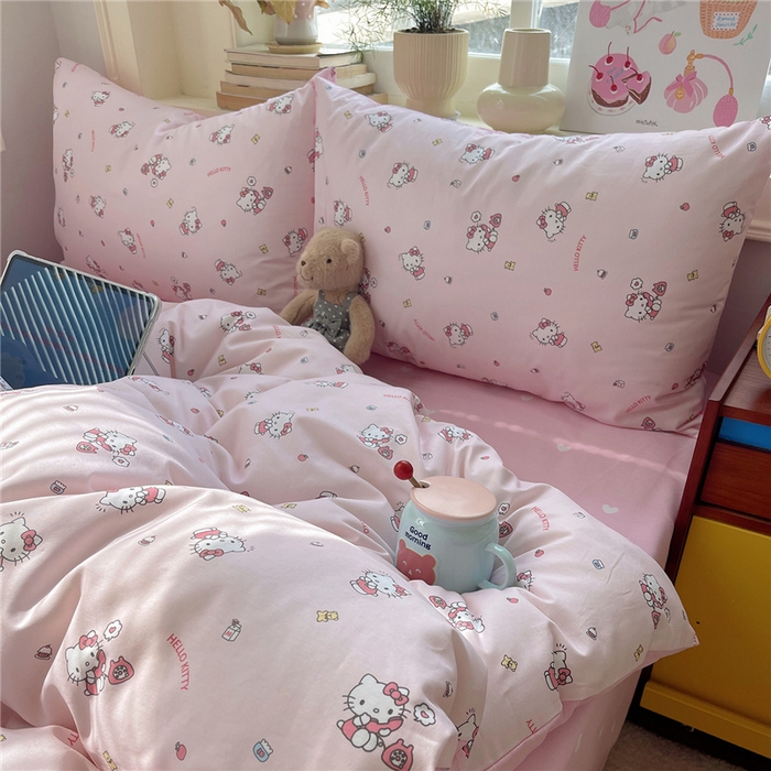 91家纺网 家纺一手货源 找家纺 桃子家居 2026新款A类三丽鸥正版授权卡通数码印花混搭纯棉印花系列四件套 棉三丽鸥-甜梦kt