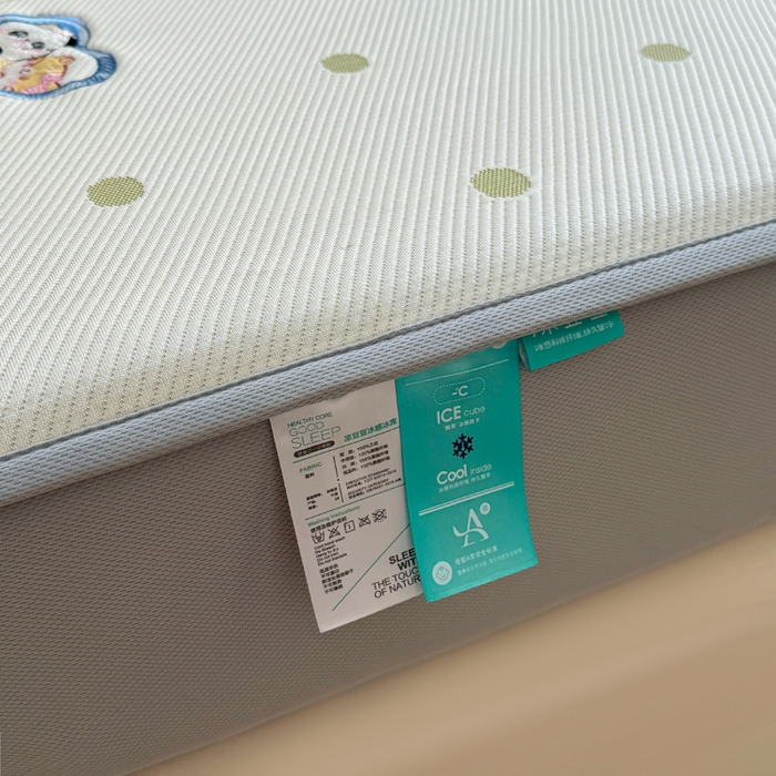 91家纺网 家纺一手货源 找家纺 凯罗 2026凯罗新款卡通印加绣花小红书爆款凉豆豆绣花床笠可水洗床笠款 泡泡熊猫乐