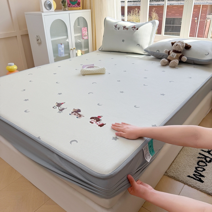 凯罗 2026凯罗新款卡通印加绣花小红书爆款凉豆豆绣花床笠可水洗床笠款 淘气腊肠犬