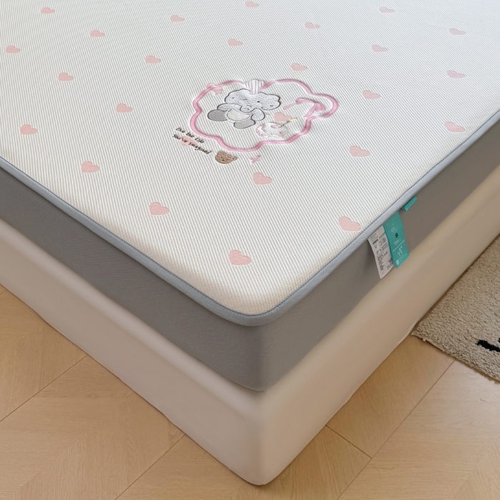 91家纺网 家纺一手货源 找家纺 凯罗 2026凯罗新款卡通印加绣花小红书爆款凉豆豆绣花床笠可水洗床笠款 甜甜烘焙屋