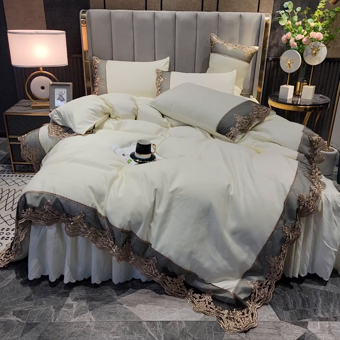 91家纺网 家纺一手货源 找家纺 沐珩家纺 2026新款轻奢典藏艺术亲肤磨毛欧式花边床裙款四件套-莫娜 莫娜-象牙白