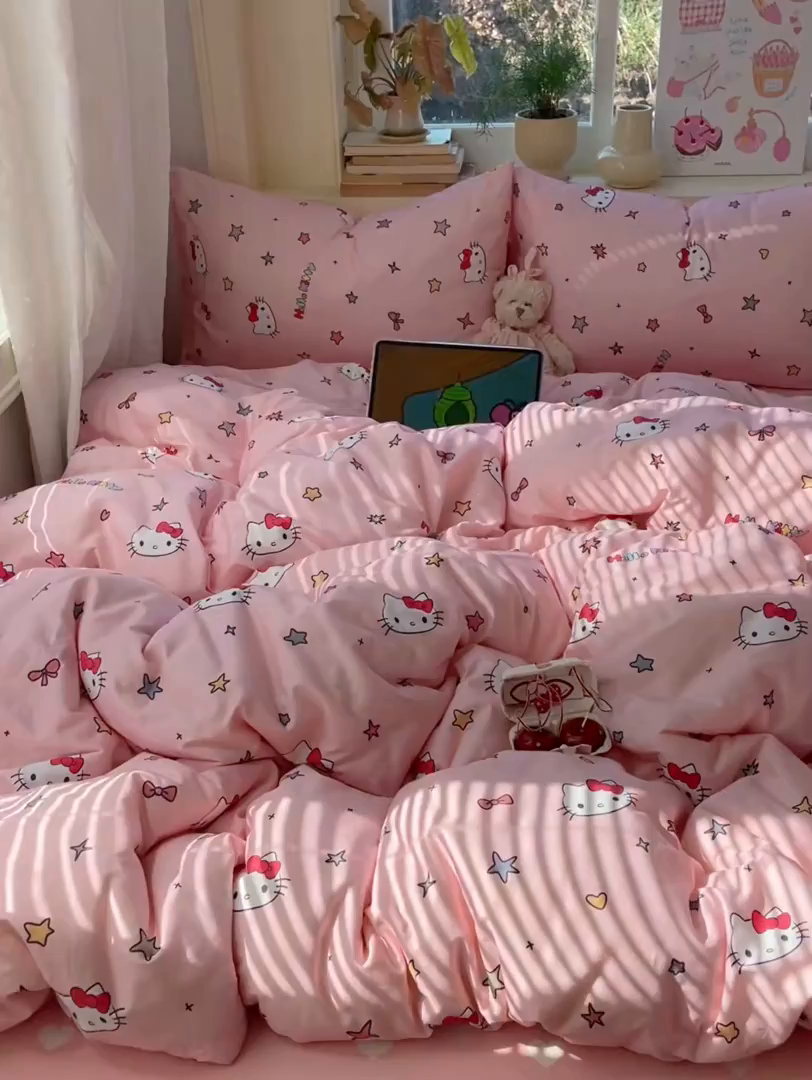 91家纺网 家纺一手货源 找家纺 桃子家居 2026新款A类三丽鸥正版授权卡通数码印花混搭纯棉印花系列四件套 棉三丽鸥-心星kt