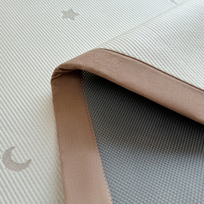 91家纺网 家纺一手货源 找家纺 凯罗 2026凯罗新款卡通印加绣花小红书爆款凉豆豆绣花床席可水洗床席款 呆酱熊