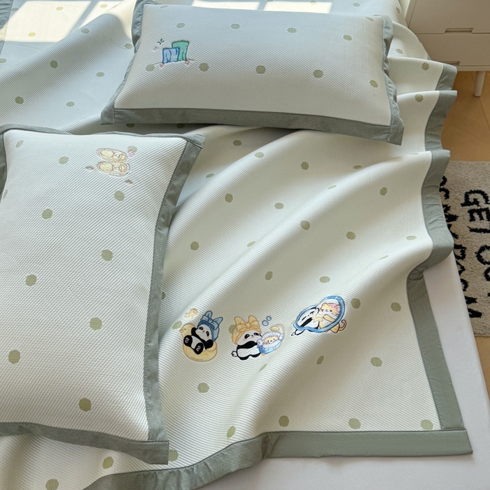 91家纺网 家纺一手货源 找家纺 凯罗 2026凯罗新款卡通印加绣花小红书爆款凉豆豆绣花床席可水洗床席款 泡泡熊猫乐