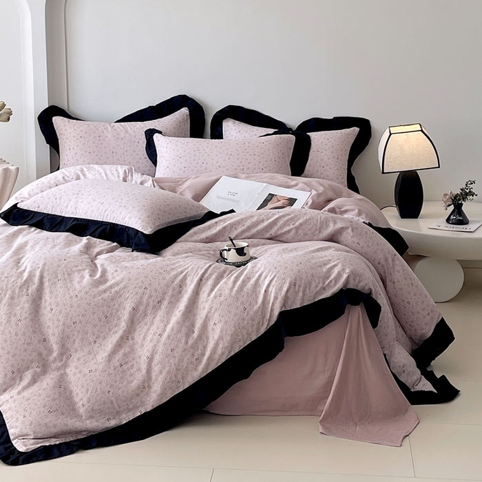 91家纺网 家纺一手货源 找家纺 蜜柚 2026新款全棉双层纱黑色花边复古赫本风四件套 樱桃小曲