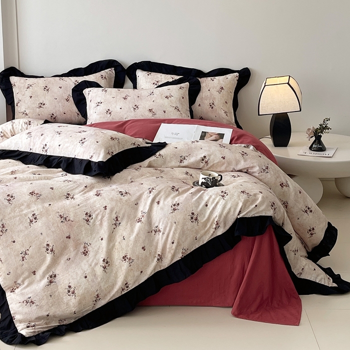 91家纺网 家纺一手货源 找家纺 蜜柚 2026新款全棉双层纱黑色花边复古赫本风四件套 莫顿庄园